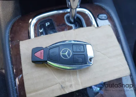 2000 Mercedes-Benz S 500 из США, поврежденный, VIN WDBNG75J1YA058277